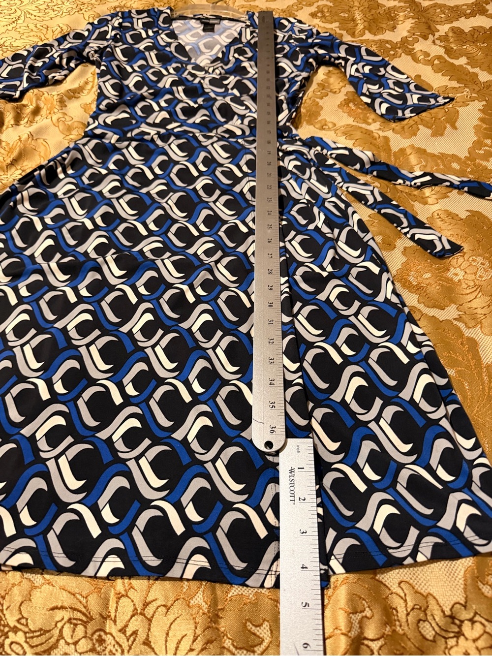 Bisou Bisou Knit Wrap Dress, Black Blue White, Long Sleeve, Tie at Waist, Sz 4 - Picture 16 of 16